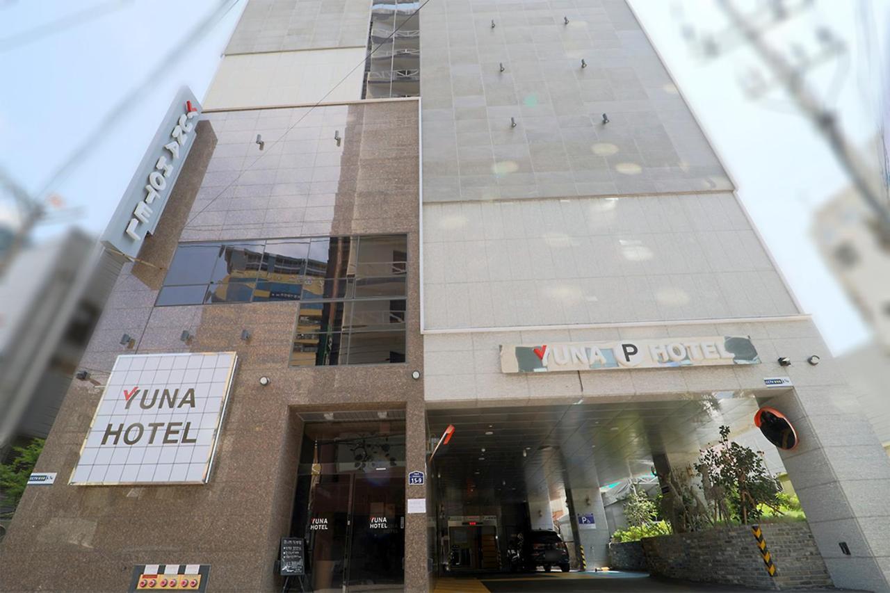 Hotel Yuna Business Busan Esterno foto