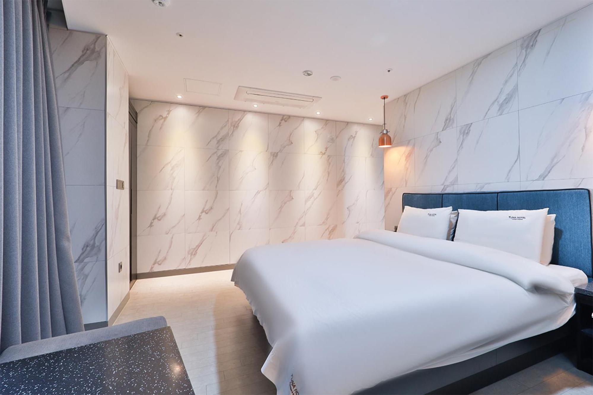 Hotel Yuna Business Busan Esterno foto