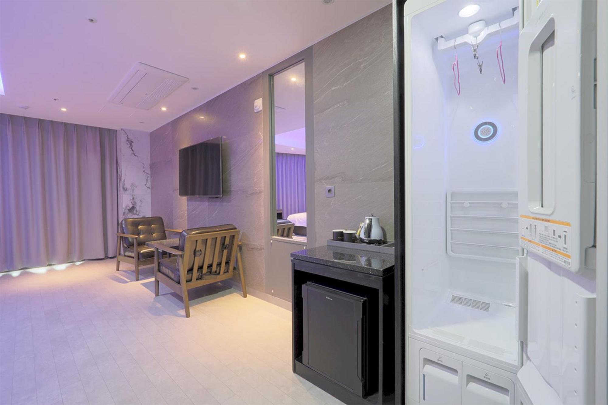 Hotel Yuna Business Busan Esterno foto