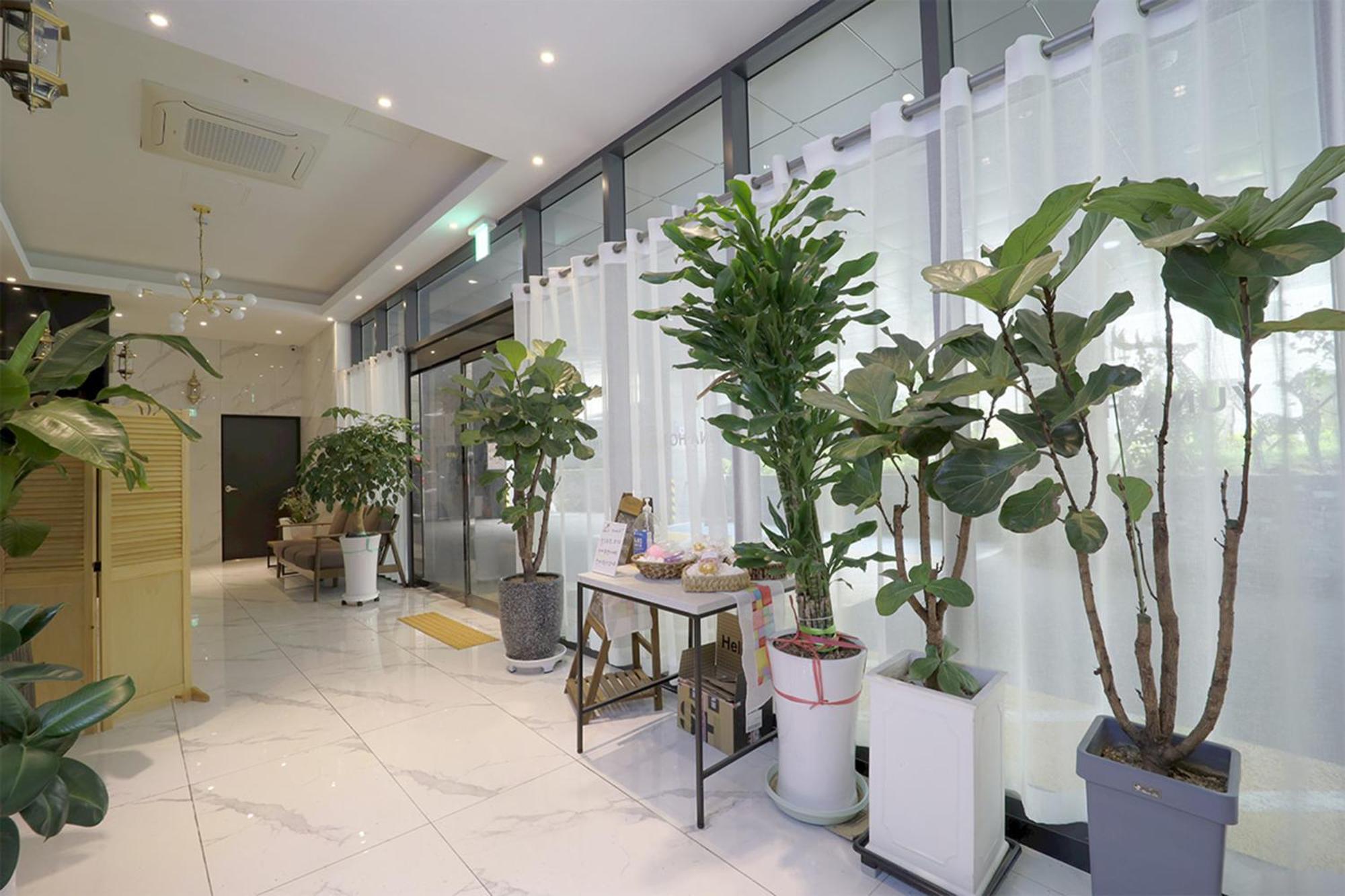 Hotel Yuna Business Busan Esterno foto