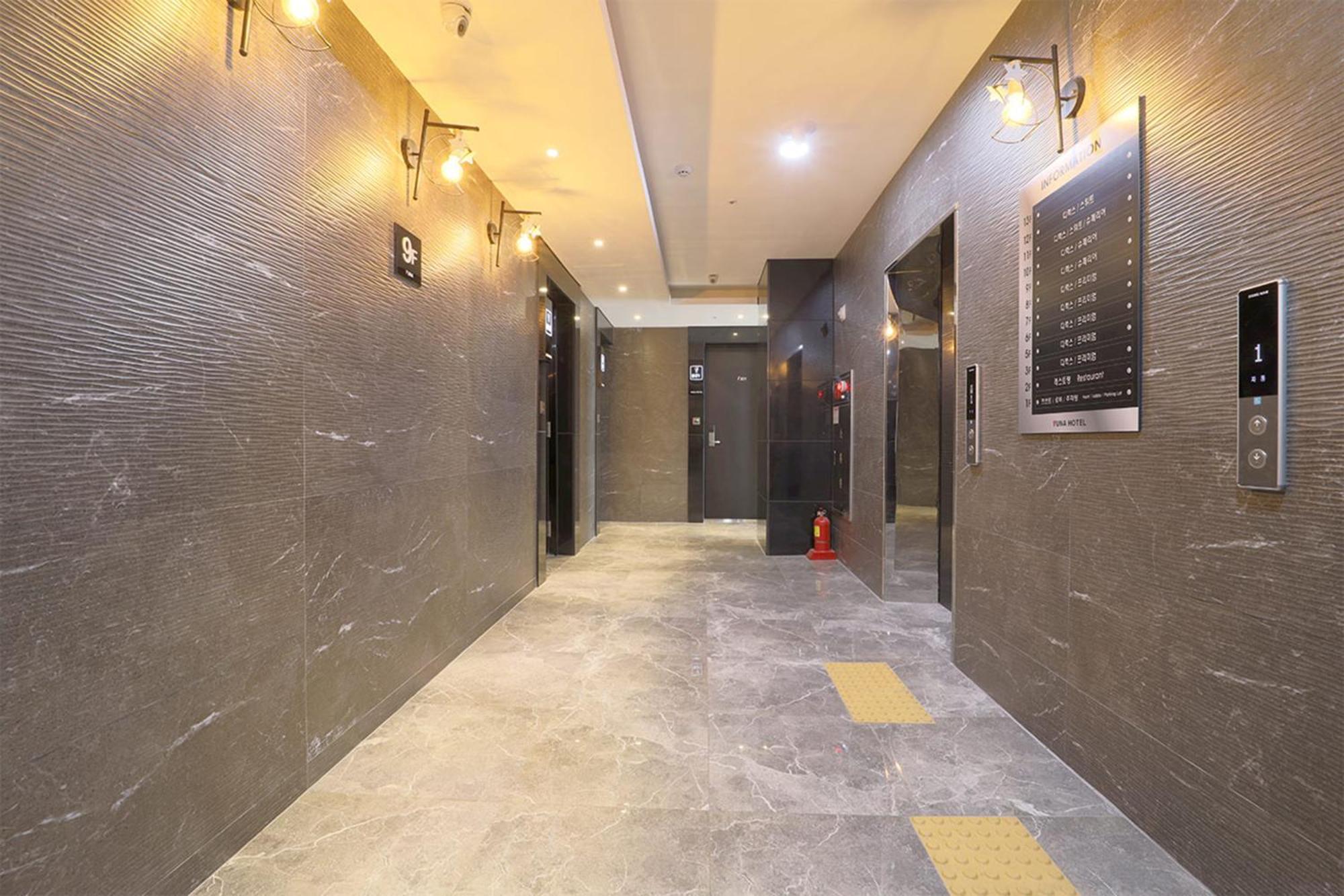 Hotel Yuna Business Busan Esterno foto