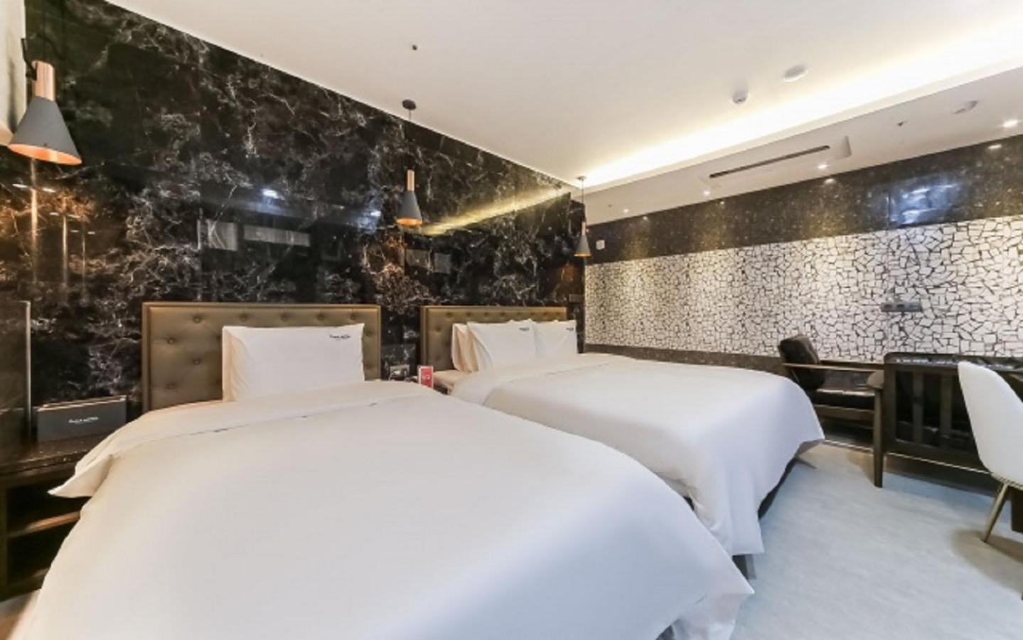 Hotel Yuna Business Busan Esterno foto